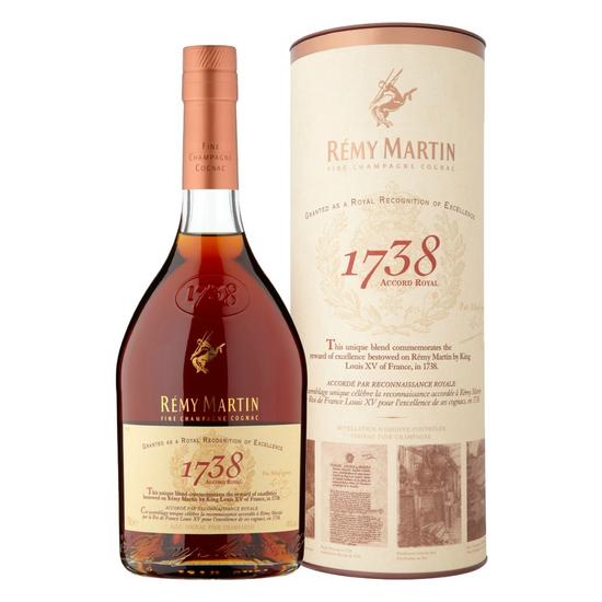 https://borhazmagyarorszag2.shoprenter.hu/custom/borhazmagyarorszag2/image/data/product/gen__vyr_440Remy-Martin-1738-Accord-Royal.jpg